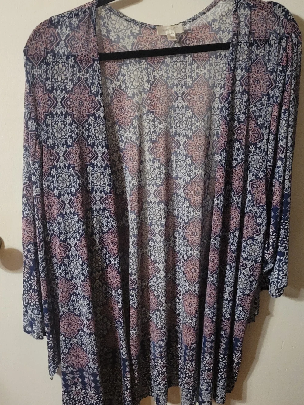 Avenue Navy and Dusty Pink Printed Open-Front Kimono - Picture 1 of 3